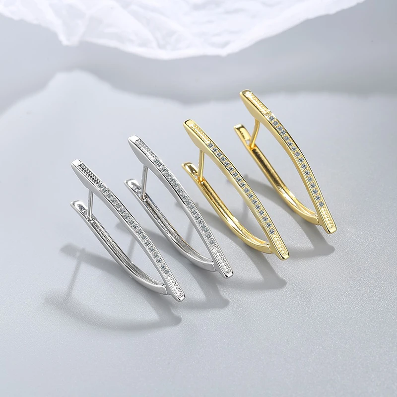 Women\'s New Fashion Hyperbolic V-Shaped Triangle Drop Earrings Crystal Golden/White Straight Piercing Earring Stud Accessories