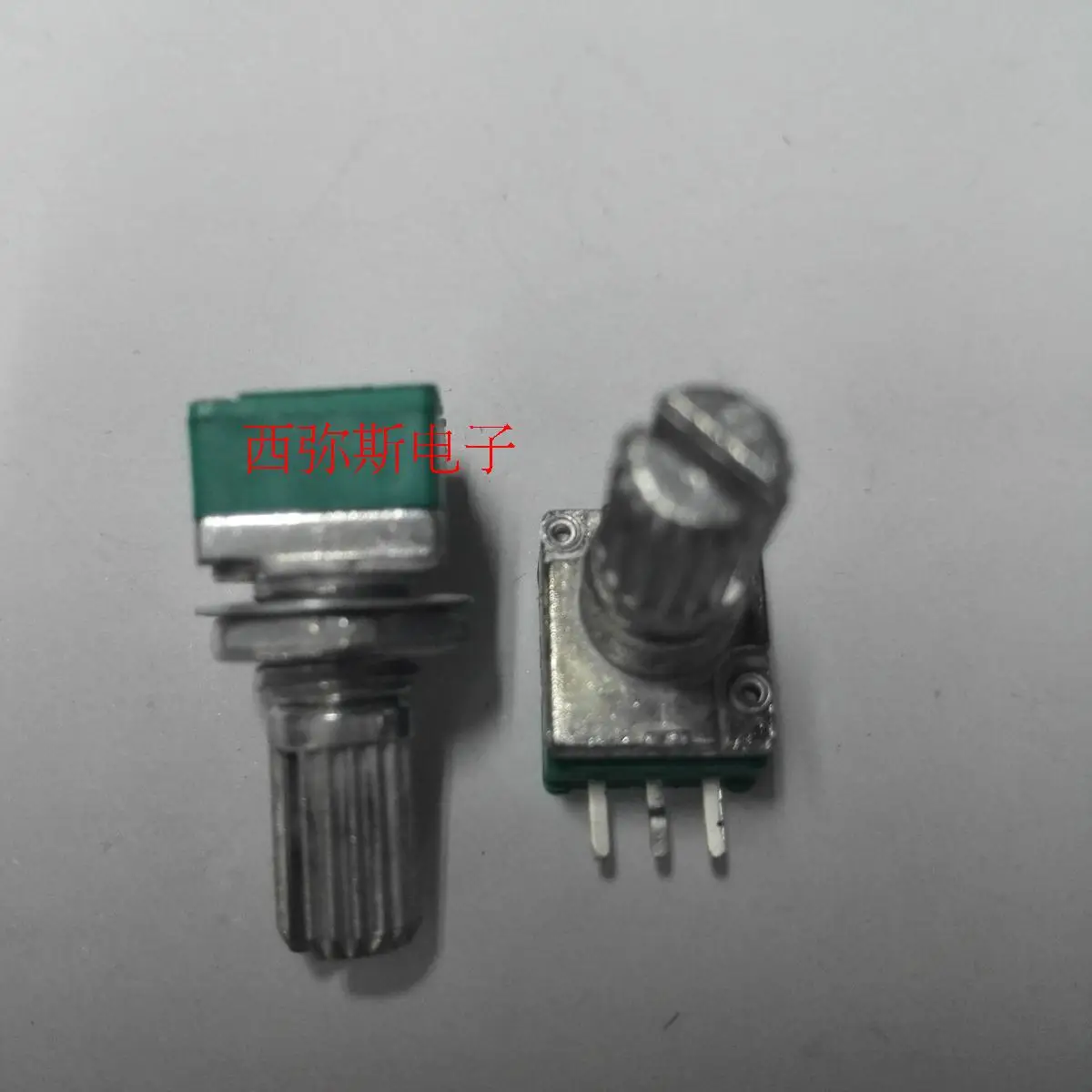 10PCS RV09 type single sealed precision potentiometer B20K-15 shaft floral axis small sealed potentiometer