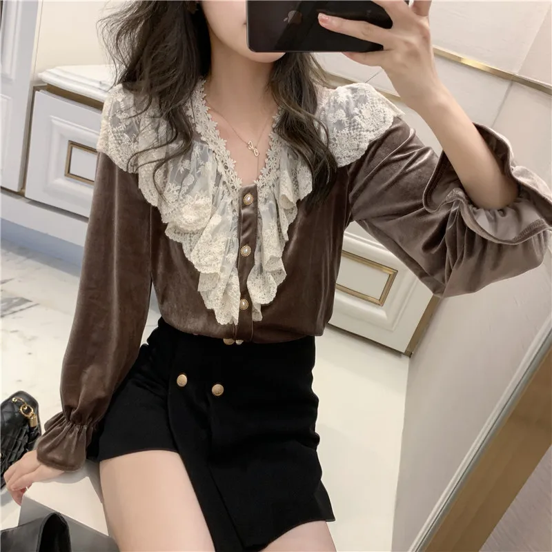 Vintage Black Velvet Blouse Women Spring Autumn Korean Ruffles Lace Patchwork Shirts Women Blouses Casual Tops blusas mujer