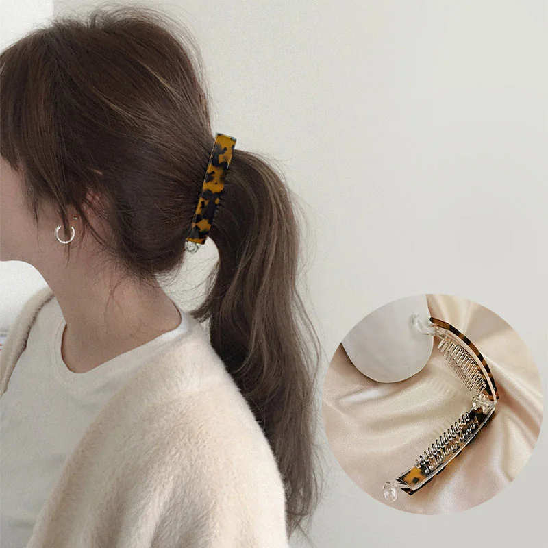 Nowe damskie spinki do włosów w kształcie banana moda akrylowa spinka do włosów w kształcie lamparta Vintage kolor kawy spinki do włosów Barrettes dla dziewczynki nakrycie głowy