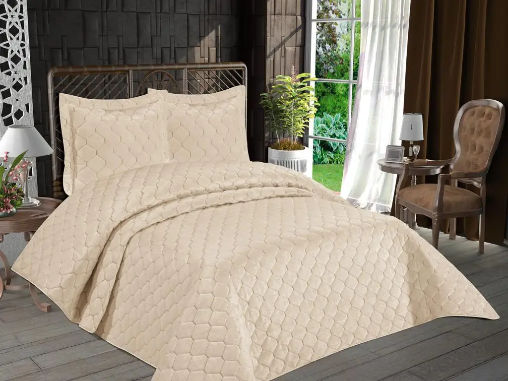 Lizbon Quilted Double Bed Cover Cream