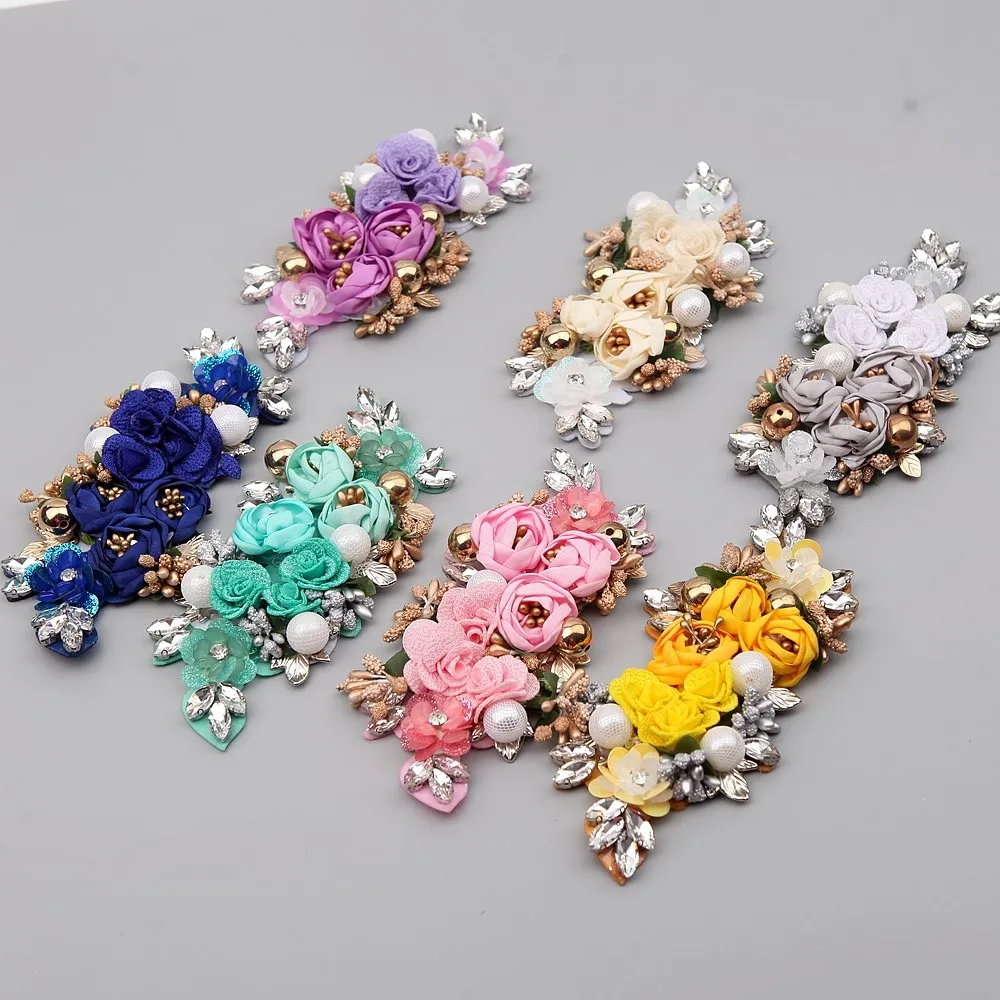 Handmade Rhinestone Flower Patches para Vestuário, 3D Rose Flower, Costurar Em Applique, Bordado, 7 Cores, 5Pcs por lote