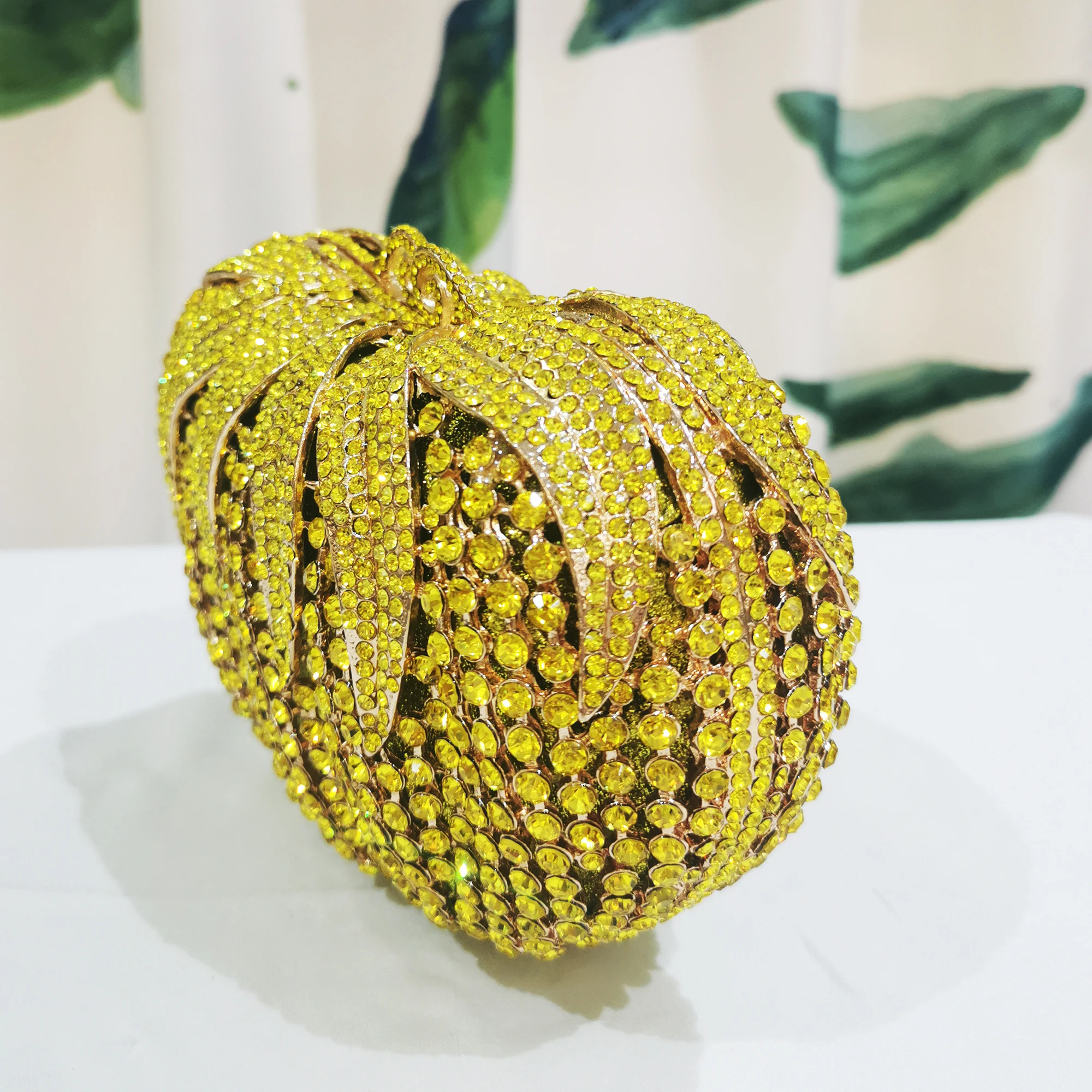 Borsa da sera di lusso con pom - Luxury Bags Yellow recensione e prezzo