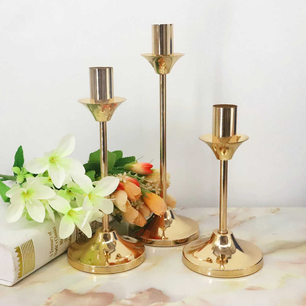 

IMUWEN Metal Candle Holder Gold Candlestick Fashion Table Candle Stand Exquisite Candlestick For Christmas Table Home Decoration