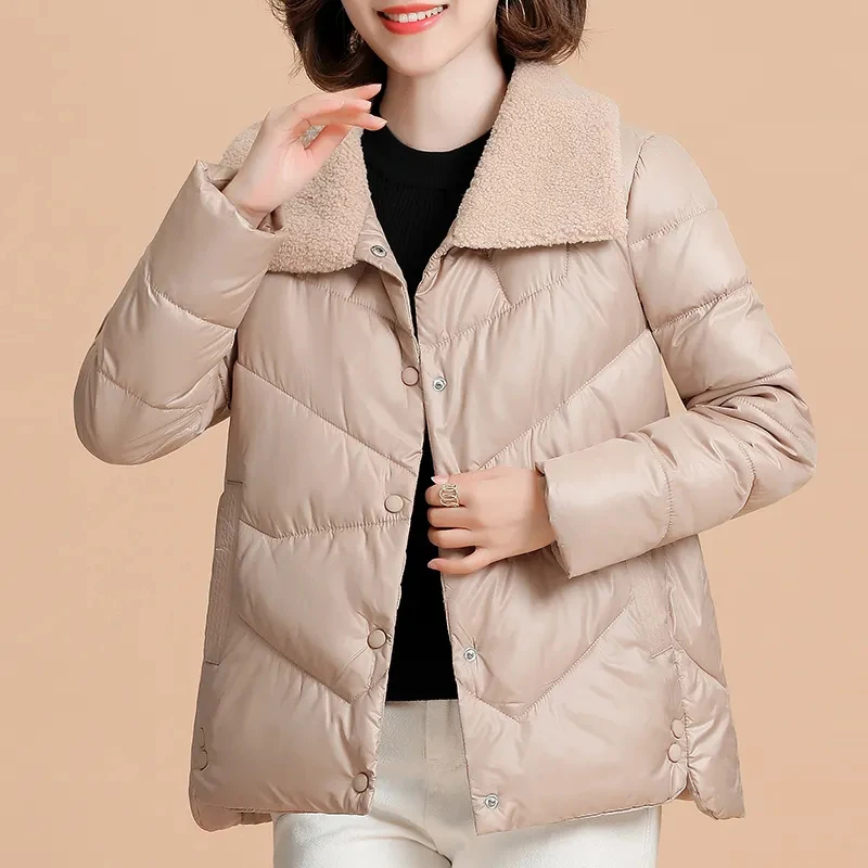 Winter Warm Lambswool Collar Short Parkas Plus Size 5XL Outwear Women Loose Down Cotton Padded Parkas Korean Casual Overcoat