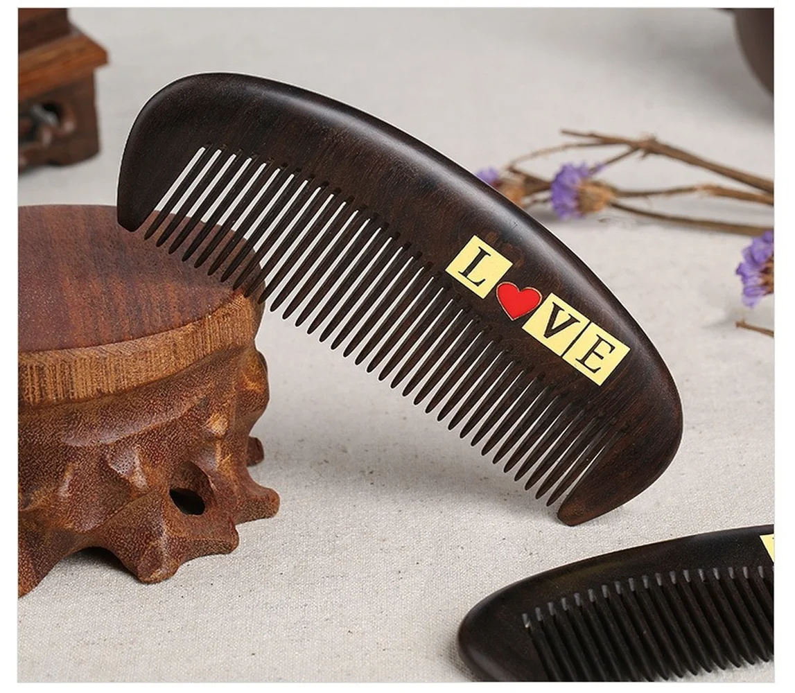 

Classical Exquisite Carpenter Craftsmanship Shen Guibao Hand-painted Wooden Comb for Girlfriend Birthday Gift Couple