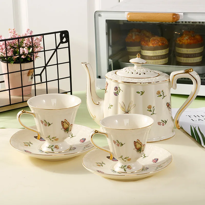 

800ML Turkish Retro Ceramic Afternoon Tea Pot Set Palace Style Butterfly Flower Gold Rim English Teapot Coffee Cup Saucer Home