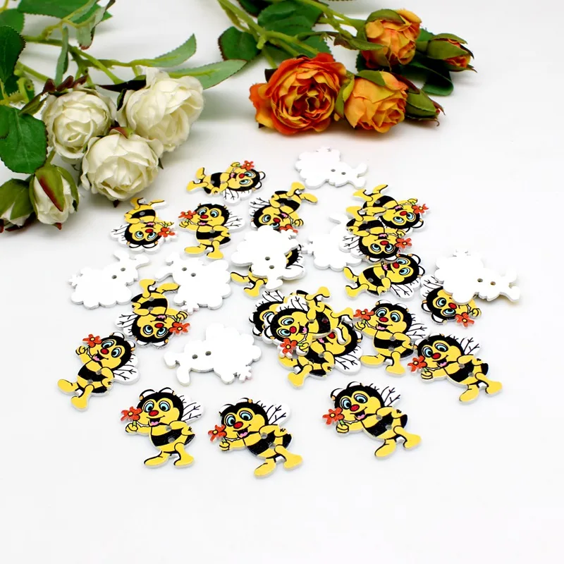 50pcs decorativos buttons patterns cartoons Little bee Wood buttons Sewing Button Decorative Scrapbooking Sewing Accessories