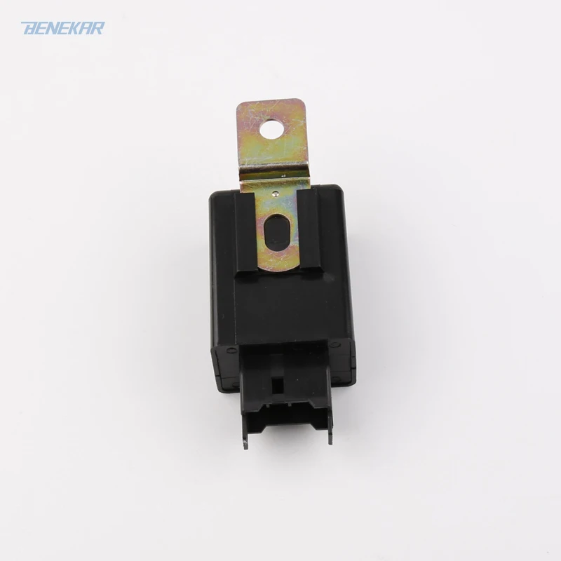 Benekar Door Central Locking Control Relay for Mitsubishi Pajero Shogun MK2 V31 V32 V33 V46