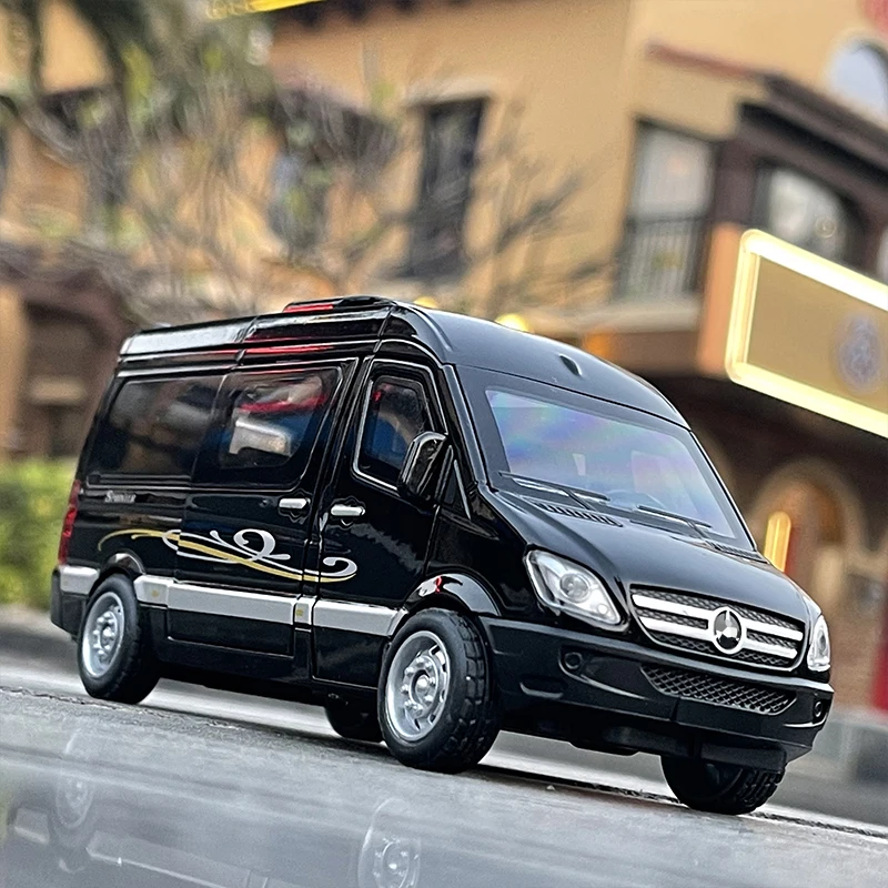 1:32 MB Sprinter MPV Van Spint RV Alloy Car Toy Car Metal Collection Model Car Sound and light Toys For Children