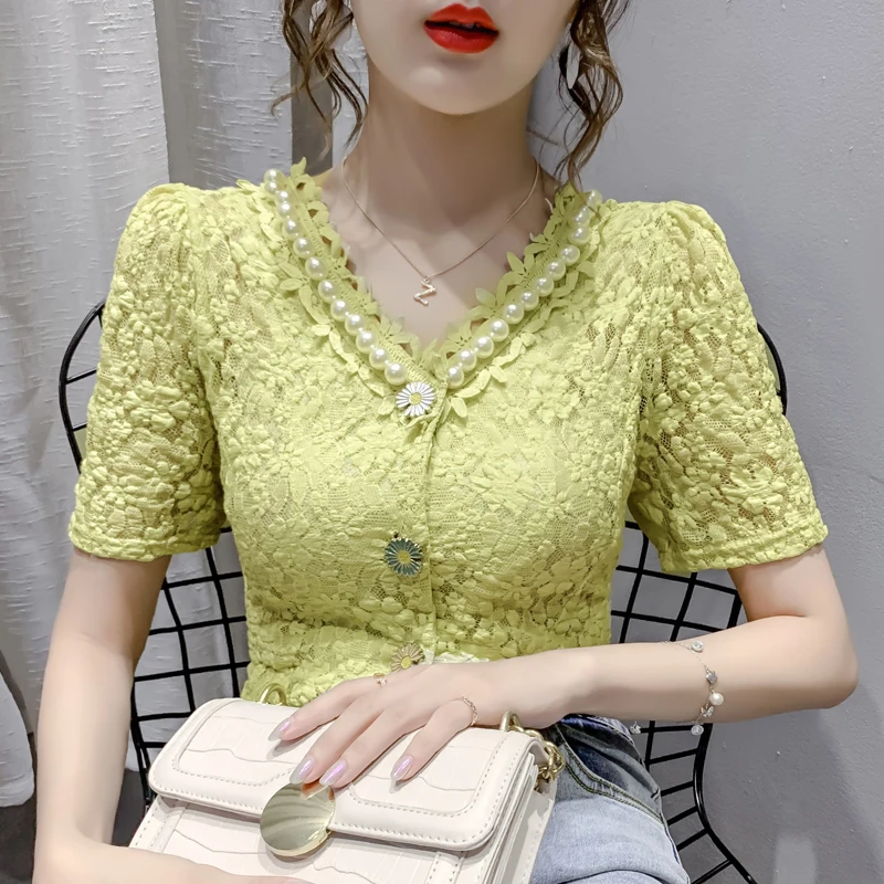 Spitze Frauen Blusen 2020 Sommer Perle Daisy Vorder Tasten Frauen Blusen Tops V Hals Kurzarm Hohe Qualität Frauen Shirt weiß