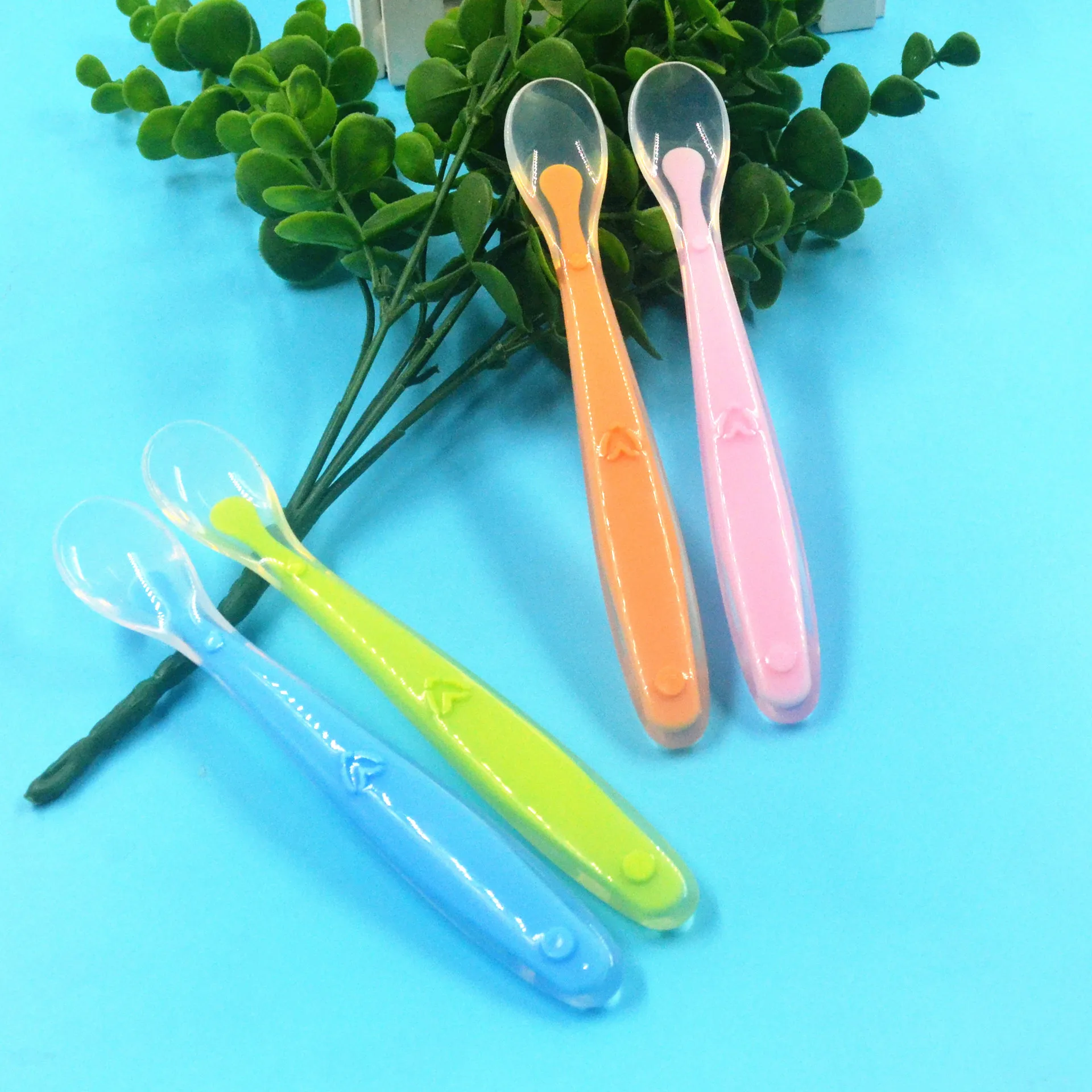 Baby Spoon Silicone Soft Sensing Temperature Spoon Kitchen Children Tableware Healthy Infant Soup Ladle