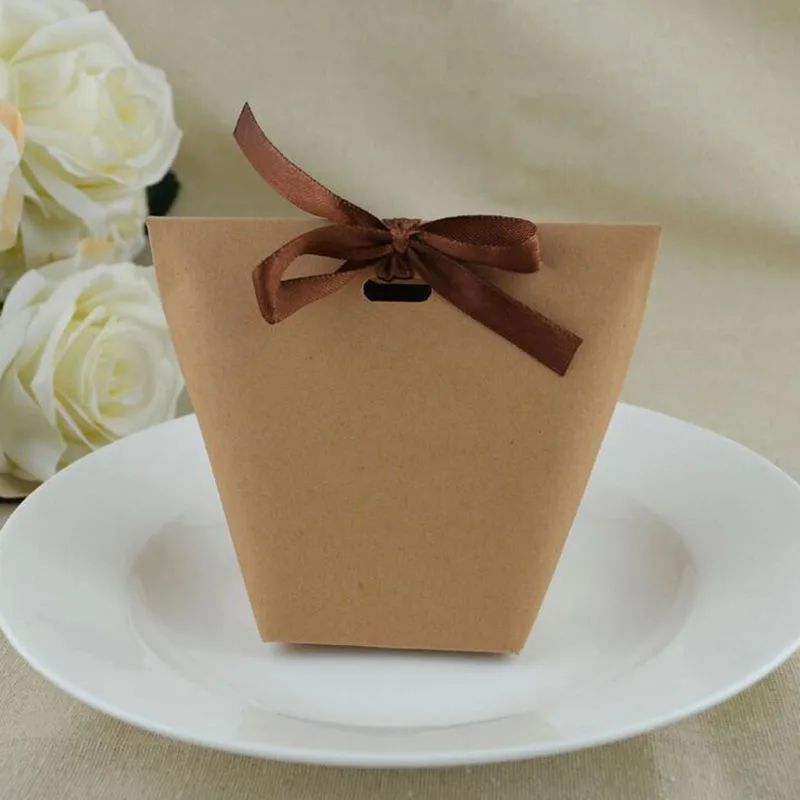 Bolsa de papel Kraft en blanco para decoración de fiestas de cumpleaños, piezas de dulces con cinta, color blanco y negro, 25/50 caja de recuerdos de regalo para boda