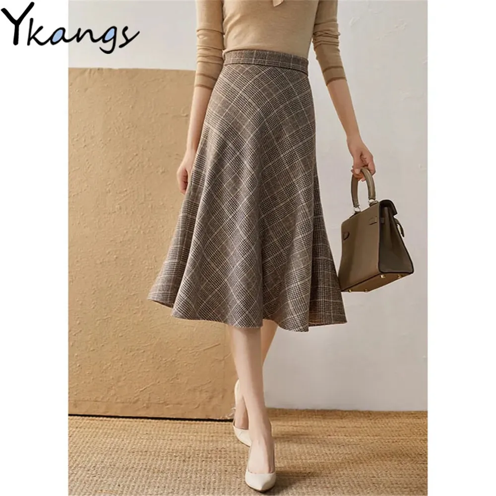 Coffee Color Plaid Skirt Women'S 2021 Autumn Winter Fashion All-Match High-Waist Long Skirt Korean Woolen A-Line Umbrella Skirt