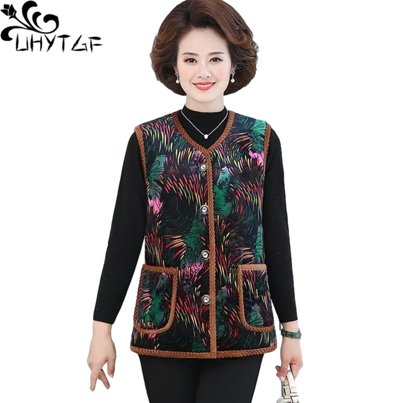 UHYTGF Autumn Winter Vests For Women Golden Velvet Casual Warm Jacket Fashion Printing Mother Loose 6XL Big Size Waistcoat 1445