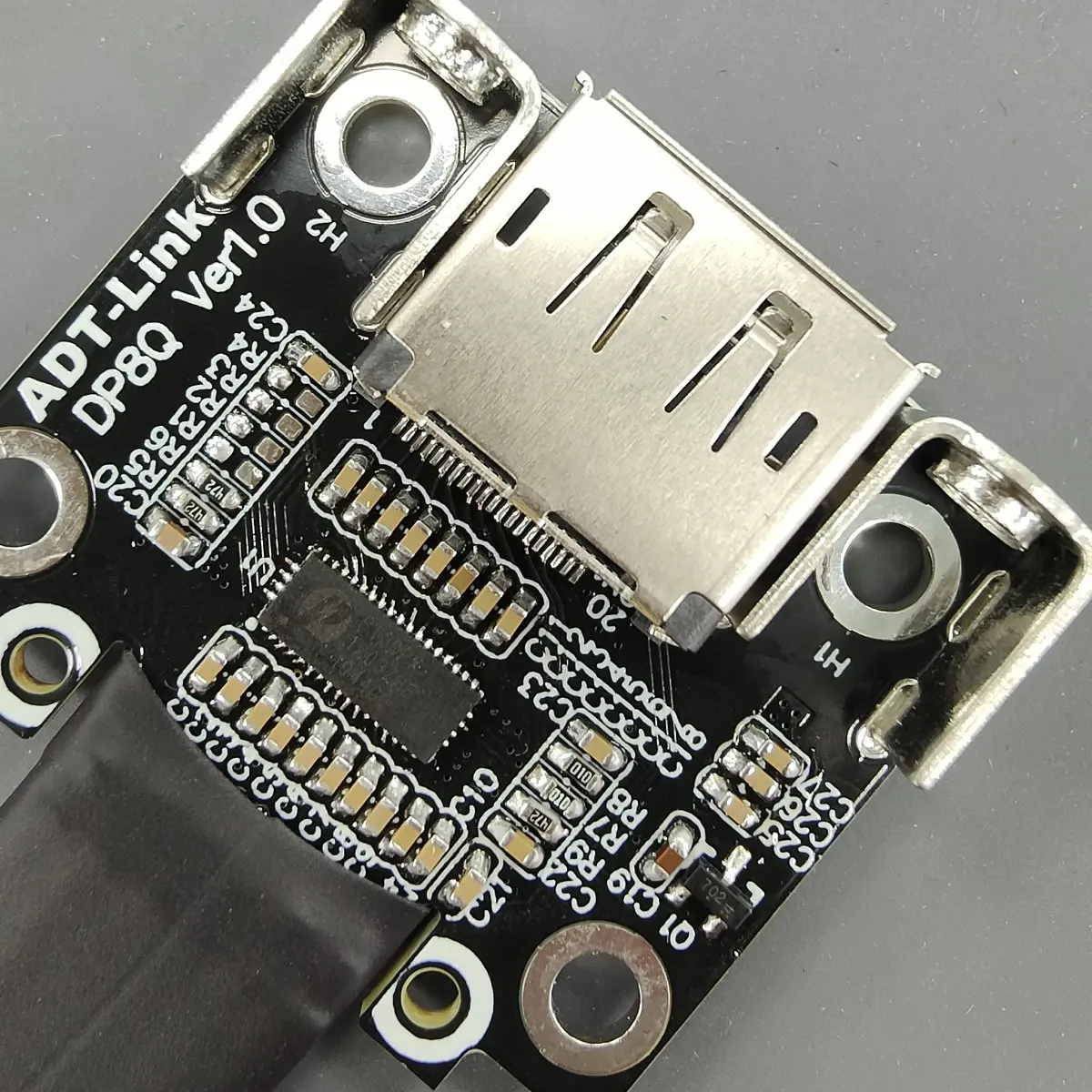 جديد ديسبلايبورت الشريط تمديد كابل ذكر أنثى شقة المعادن محمية FPC DP إلى DP V1.4 محول 90 درجة مع جبل قوس