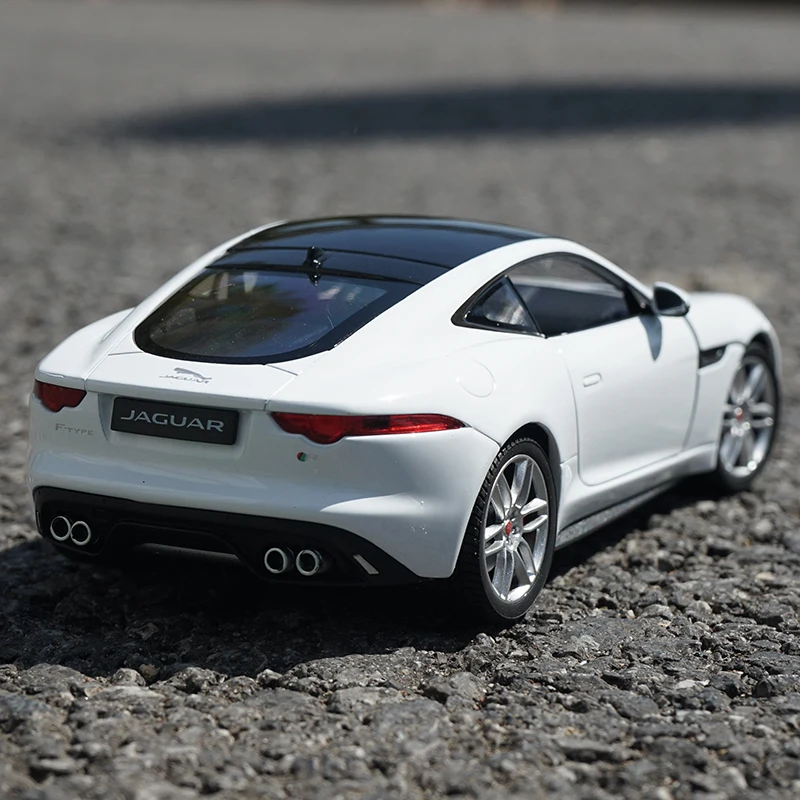 WELLY 1:24 JAGUAR F-Type Coupe Alloy Car Model Diecasts & Toy Vehicles Collect Car Toy Boy Birthday gifts