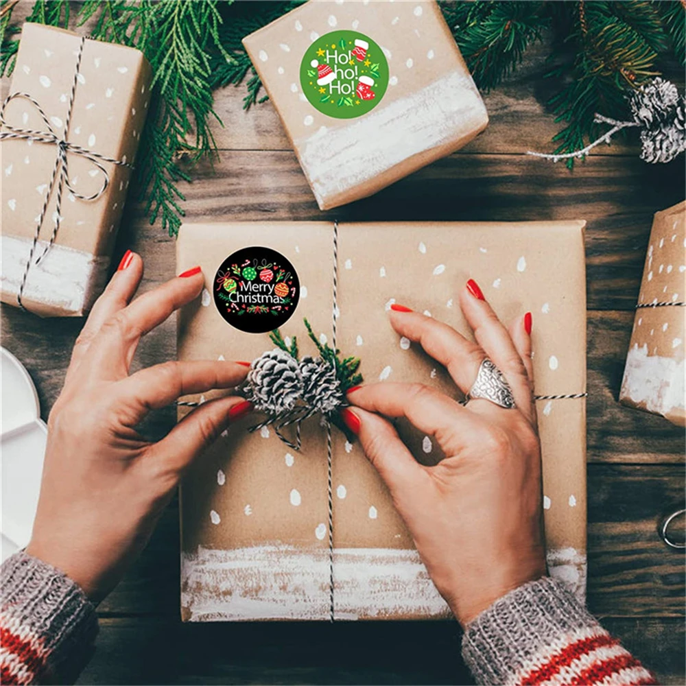 500Pcs/Roll Merry Christmas Stickers Round 1 Inch Scrapbooking Stationery Labels for Xmas Gifts Business Envelope Seal Packaging