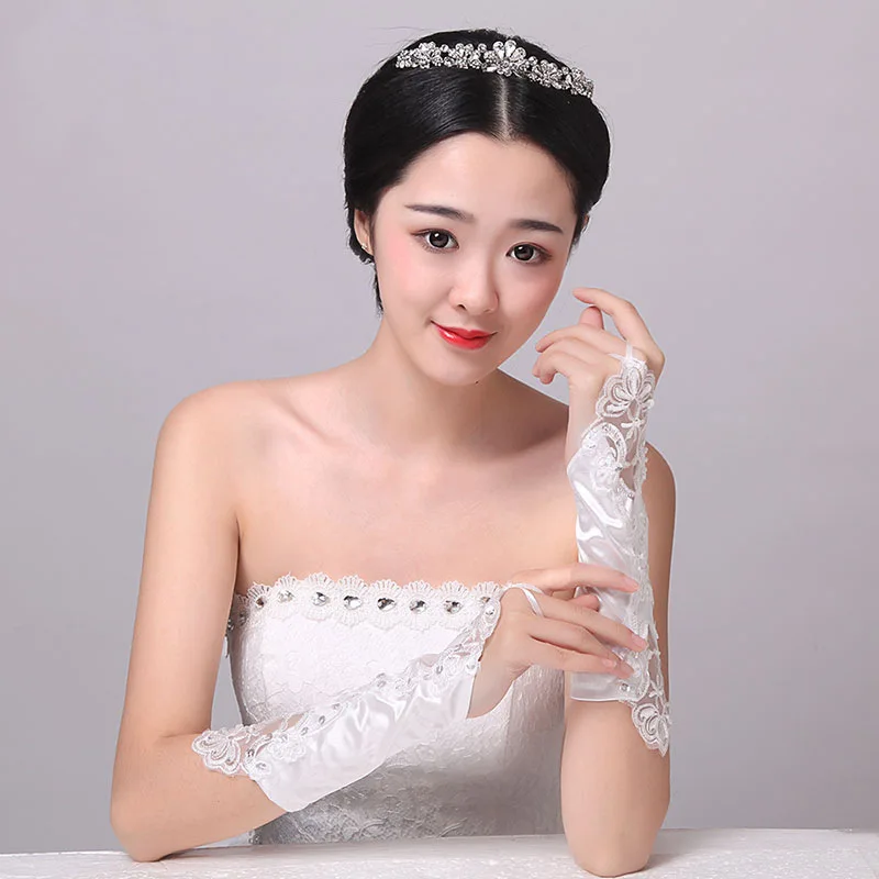 Goedkope Bruiloft Accessoires Bridal Elleboog Wit Zwart Rood Dames Pageant Jurk Satijn Vingerloze Elegante Handschoenen