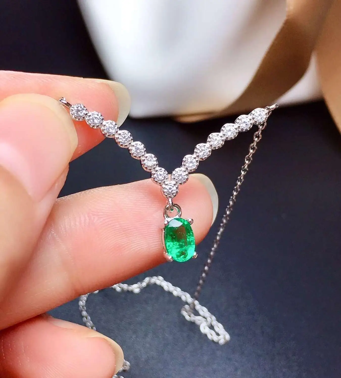 

Natural And Real Emerald Pendant Solid S925 Sterling Silver Emerald necklace For Women Colour Gem Stone Fine Jewelry