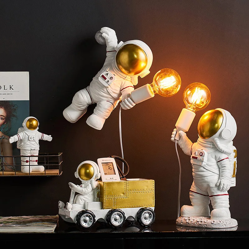 modern Astronaut Table Lamps Resin Desk Lamp Bedroom Lamp Nordic Creative Living Room Decor Space Man LED wall light