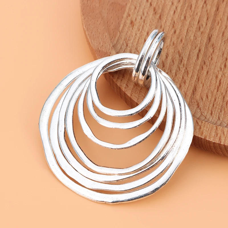 ZXZ 2pcs Golden/Silver Plated Large 7 Circles Moveable Pendants For Necklace Jewelry Making Findings 70x55mm