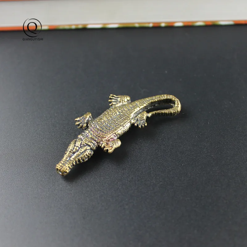 Vintage Brass Chinese Alligator Key Chain Pendant Trinket Retro Copper Reptile Animal Keyring Crocodile Keychain Hanging Jewelry