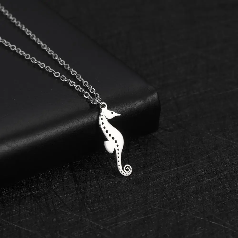 Cazador Stainless Steel Animal Pendant Necklace Cute Cat Dog Pet Whale Elephant Fish Penguin Necklaces Jewelry Gift for Women