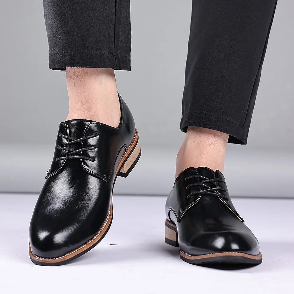 2023 The new High Quality Brand Men Formal Shoes Men Oxford Leather Dress Shoes Fashion Business Men Shoes Pointed Wedding Shoes