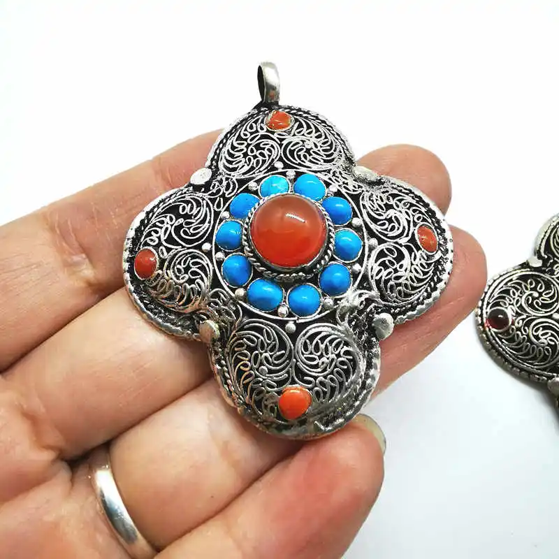 Tibetan Pendants Copper Inlaid Colorful Beads Clover Flower Pendant TBP737