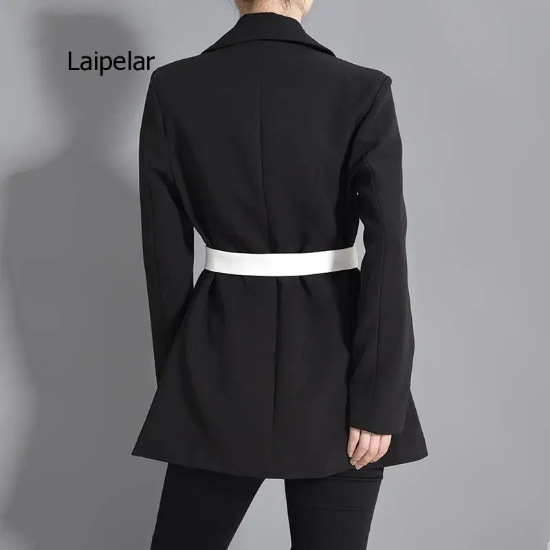 Blazer de poche noir contrasté pour femmes, nouvelle veste à revers à manches longues, coupe ample, mode Tide printemps automne 2021