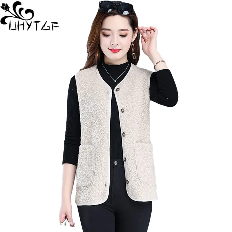 

UHYTGF 6XL Big Size Vests For Women Lambswool Sleeveless Female Winter Fur Waistcoat Jacket Single Breasted Elegant Coats 1437