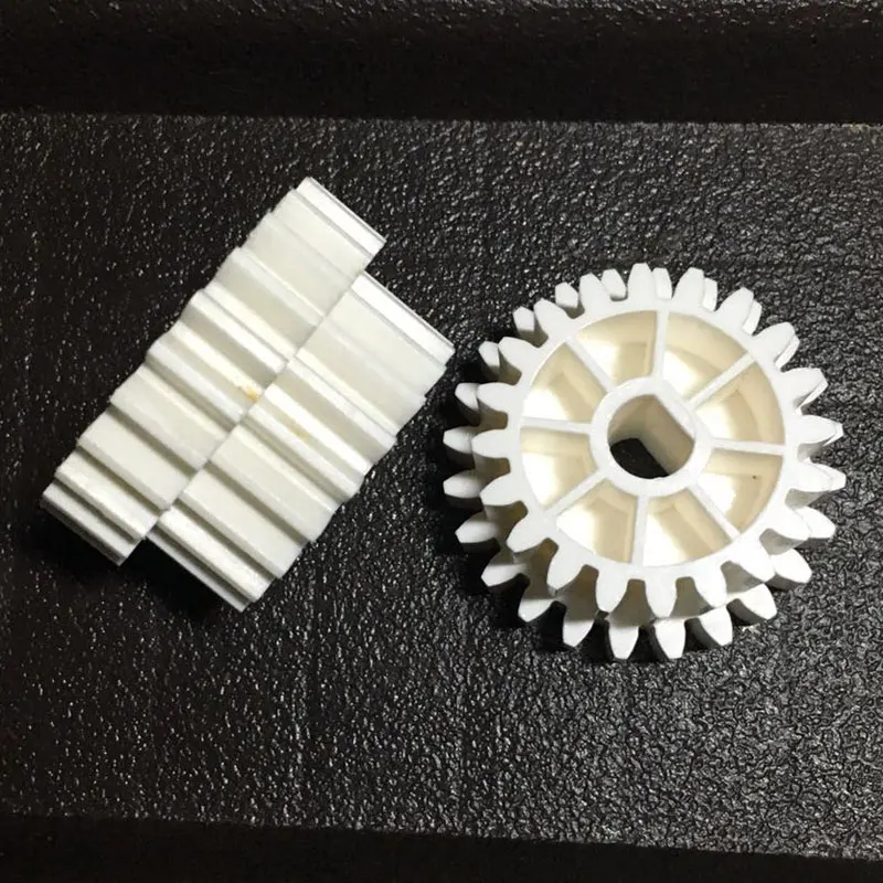 

2pcs/lot)Noritsu minilab new B014584 gear Expand to print the machine spare QSS-2301/2701/2901/3201 parts accessories part