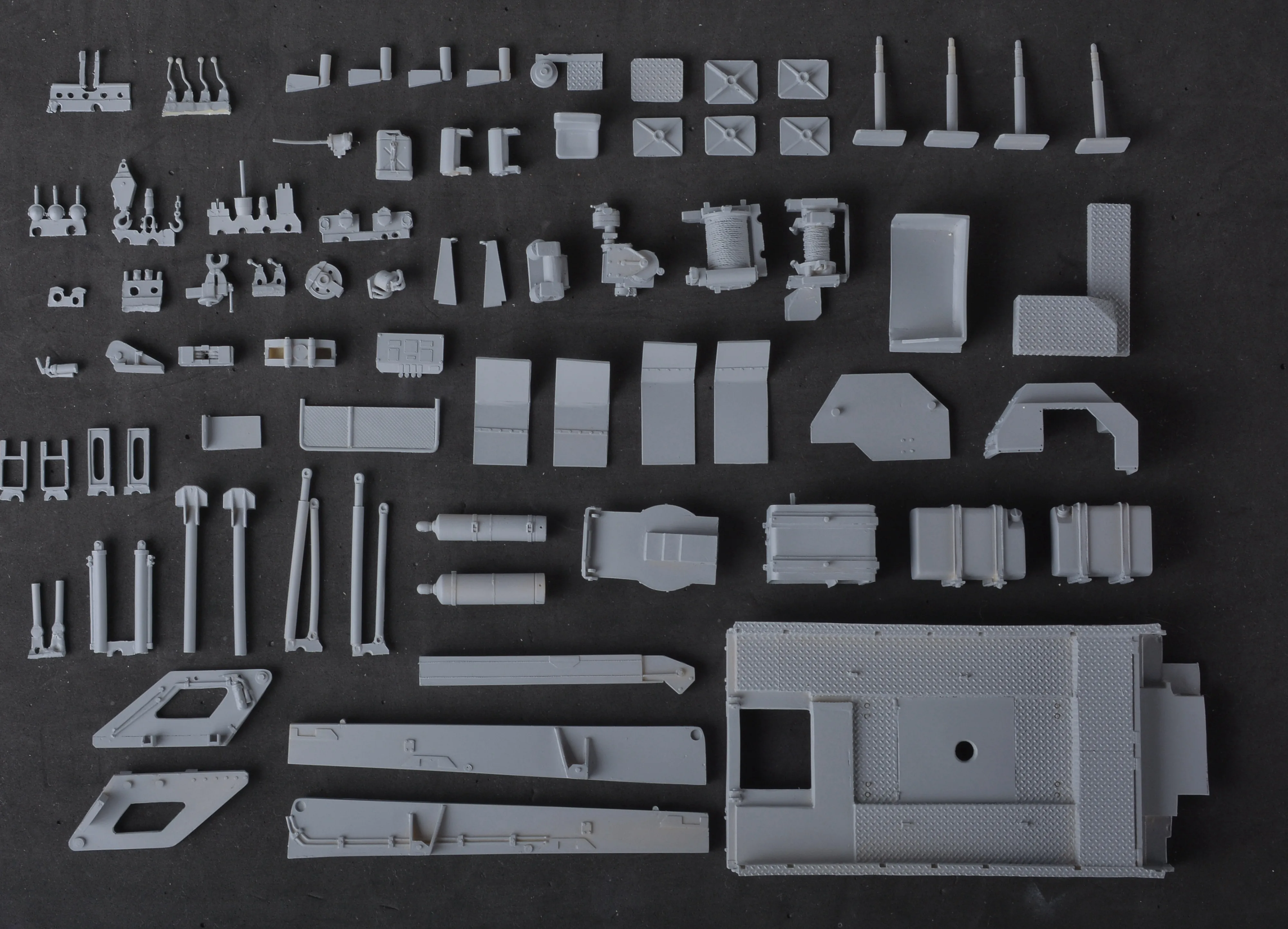 

Conversion set for M936(sagged tyres included) 1/35 Assembly model Resin parts Toys albuginea