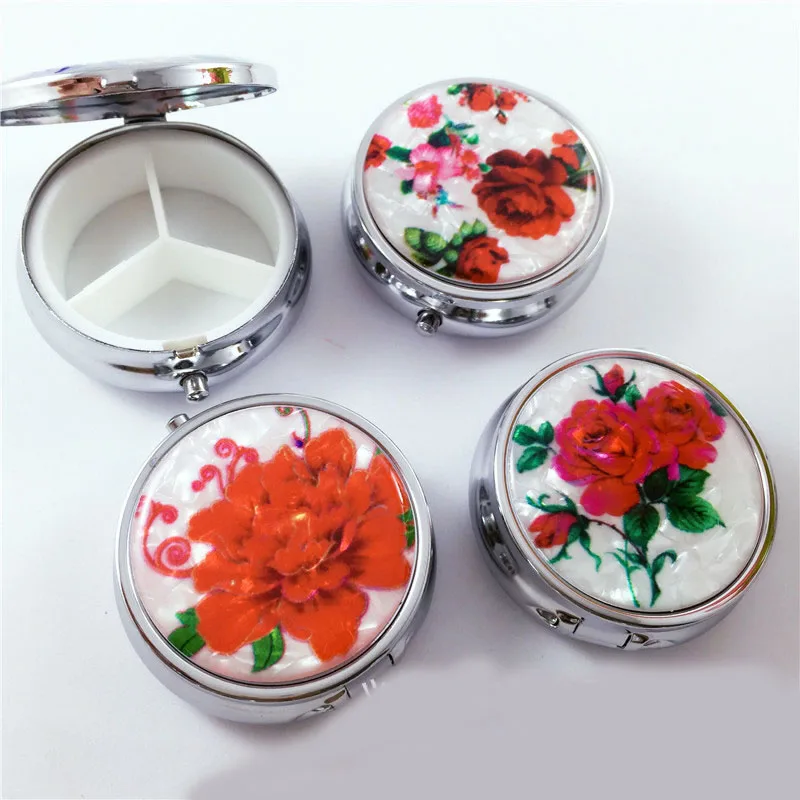 Metal Round Classical flowers Pill Boxes Holder 3 Grids Medicine Case Small Portable Case Container Splitters MR194