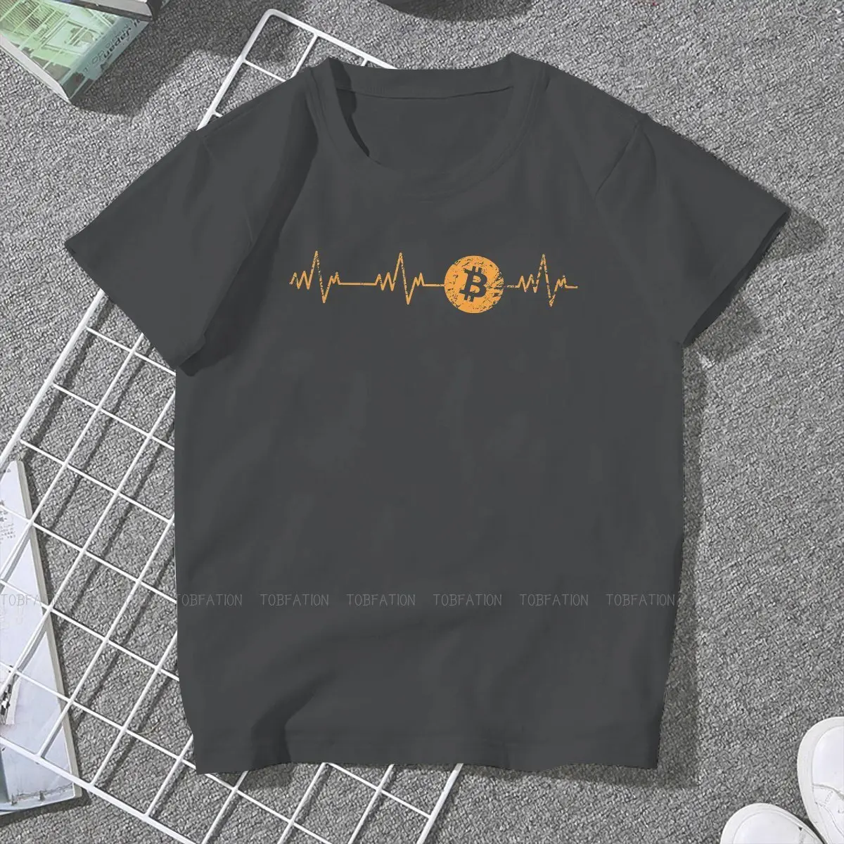 Crypto Heartbeat Women Clothing Bitcoin Graphic Print Female Tshirts Vintage Alternative Loose Tops Tee Kawaii Girls Streetwear