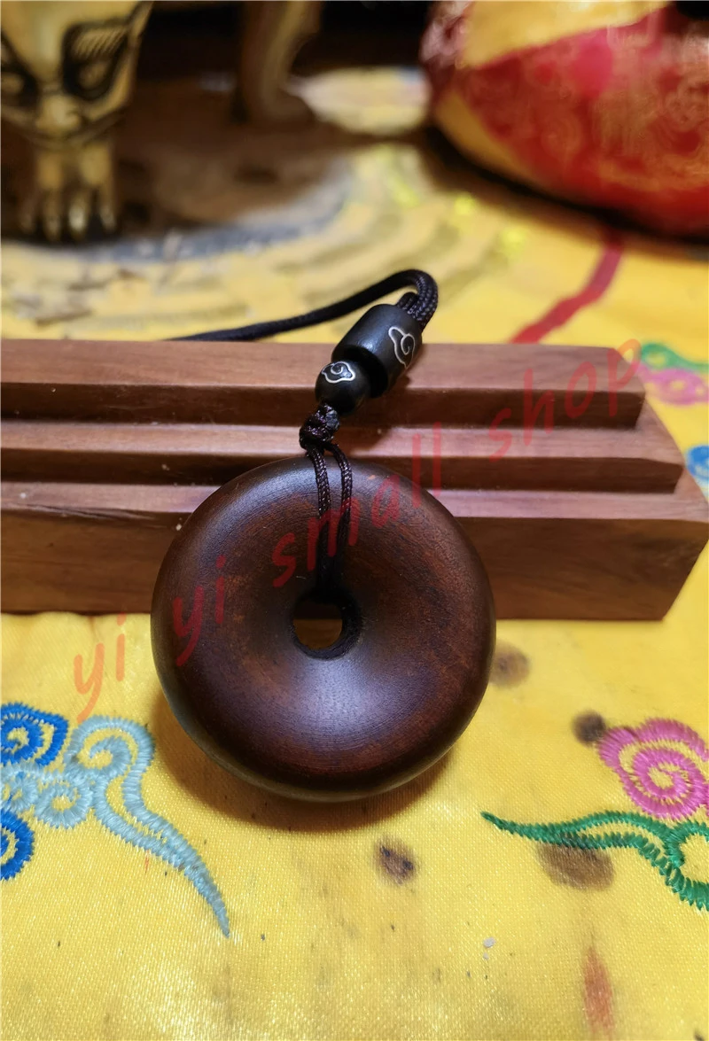 

Taoist supplies, lightning strike jujube wood, safety buckle pendant, Taoist pendant, handicrafts