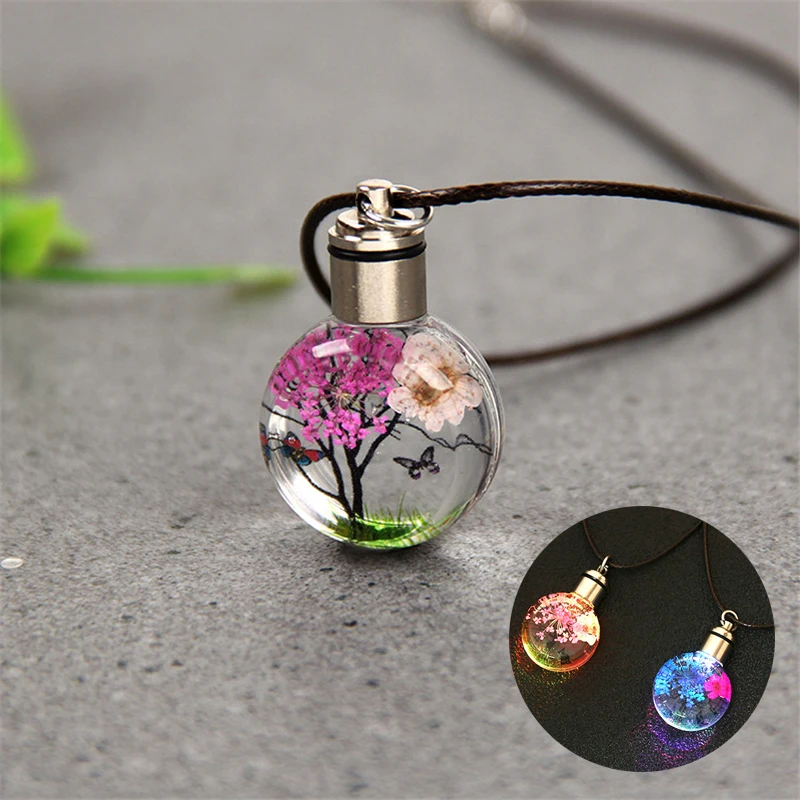 New Luminous Dried Flower Butterfly Glass Ball Pendant Car Craft Decoration Pendant Car Interior Decor Car Accessories Gift