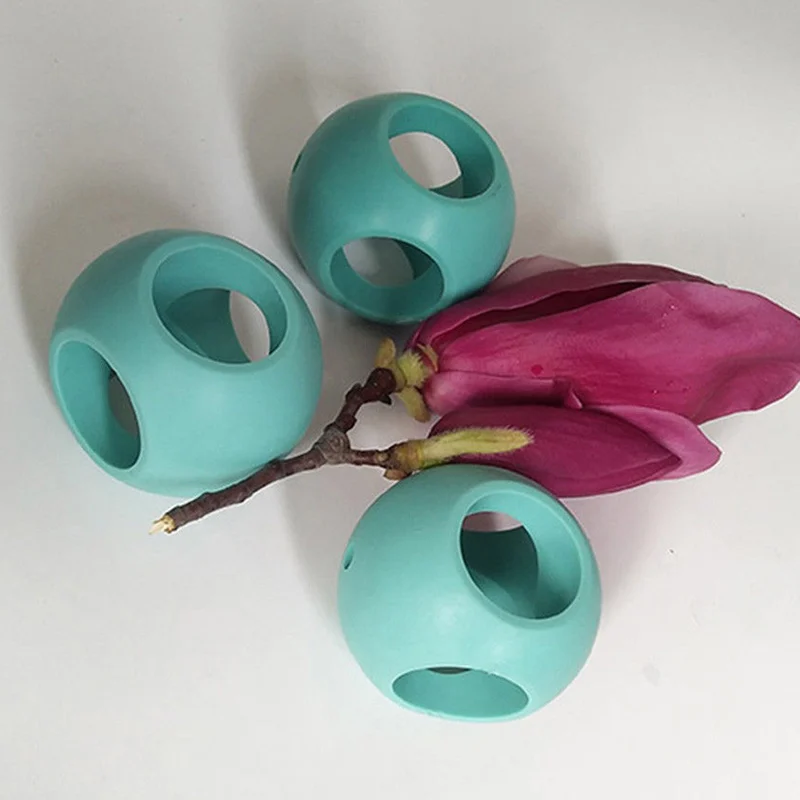 4 Pcs Reusable Magnetic Laundry Anti Limescale Ball Machine Ball  Durable Washing Accessories Laundry Products