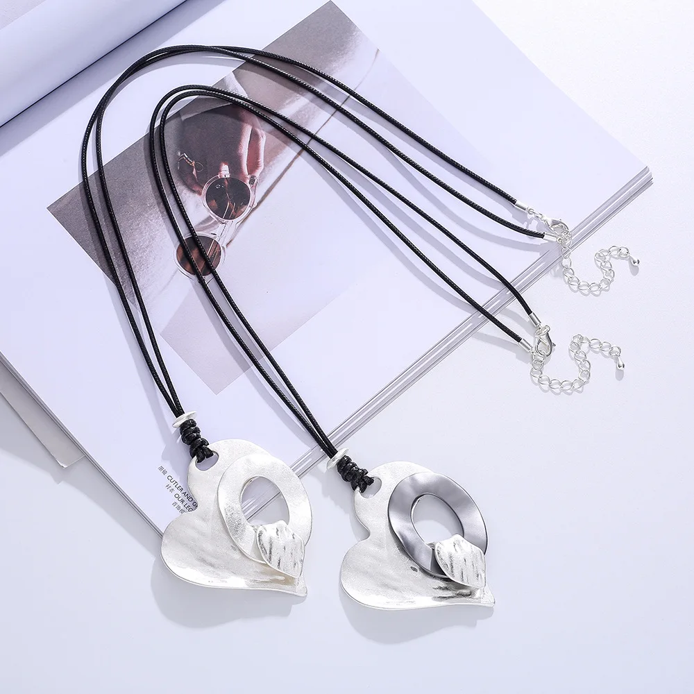Love Heart Long Necklace for Women Jewelry Rope Chain Alloy Suspension Jewellery collar Choker Chains necklaces & pendants