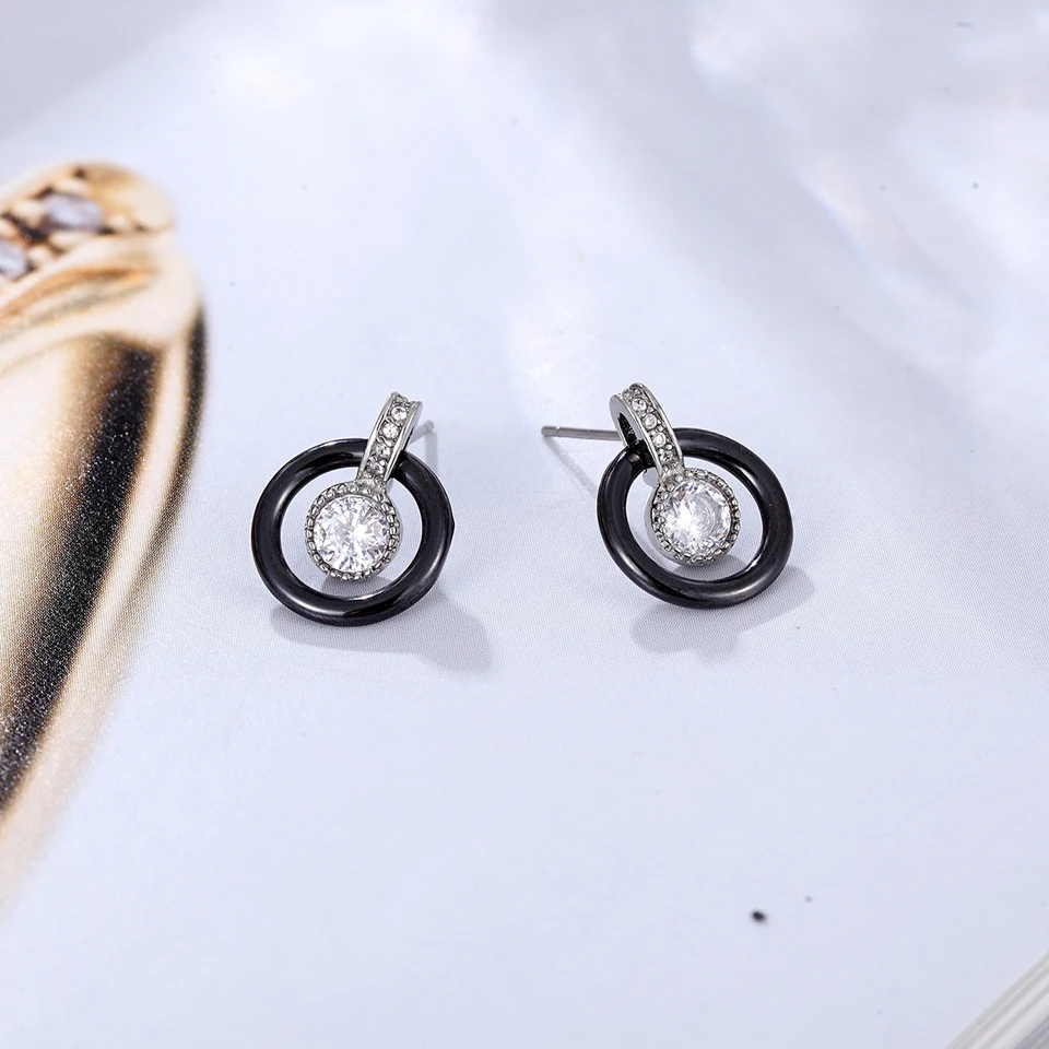 New Hollow Round White Ceramic Earrings Fashion Heart Zircon Stud Earrings Luxury Ceramic Wedding Bridal Earrings For Women