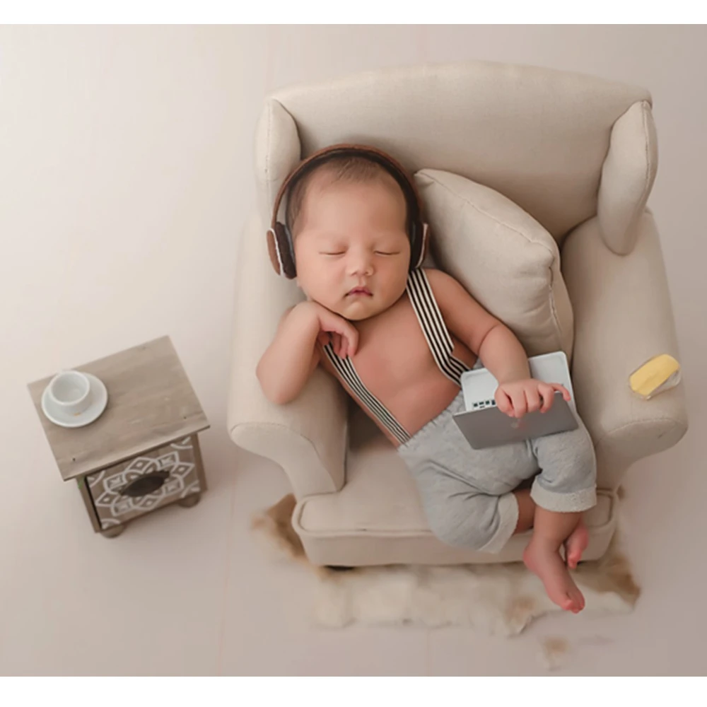 2021 Newborn Photography Props Boys Mini Vintage Camera Computer Resin Toy Baby Photographer Studio Shooting Accessories Store