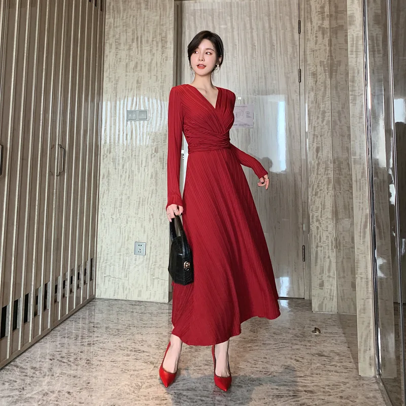 

2020 Red Long Sleeve V Neck A Line Knitting Bandage Dress Spring High End Vintage Women Dress Office Lady Elegant Party Dress