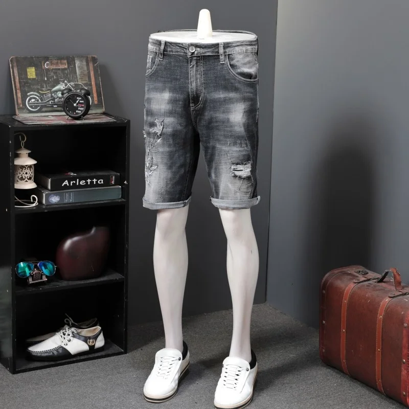 

Men Summer Animal Embroidery Hole Short Straight Jeans Gray Fashion Male Knee Length Vintage Pants Streetwear High Quality