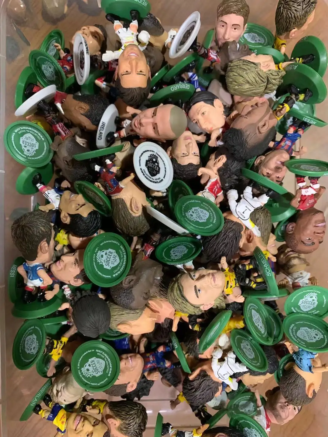 30 Pieces Soccerstarz Figurine Random No Duplicate 5cm 99% New Loose