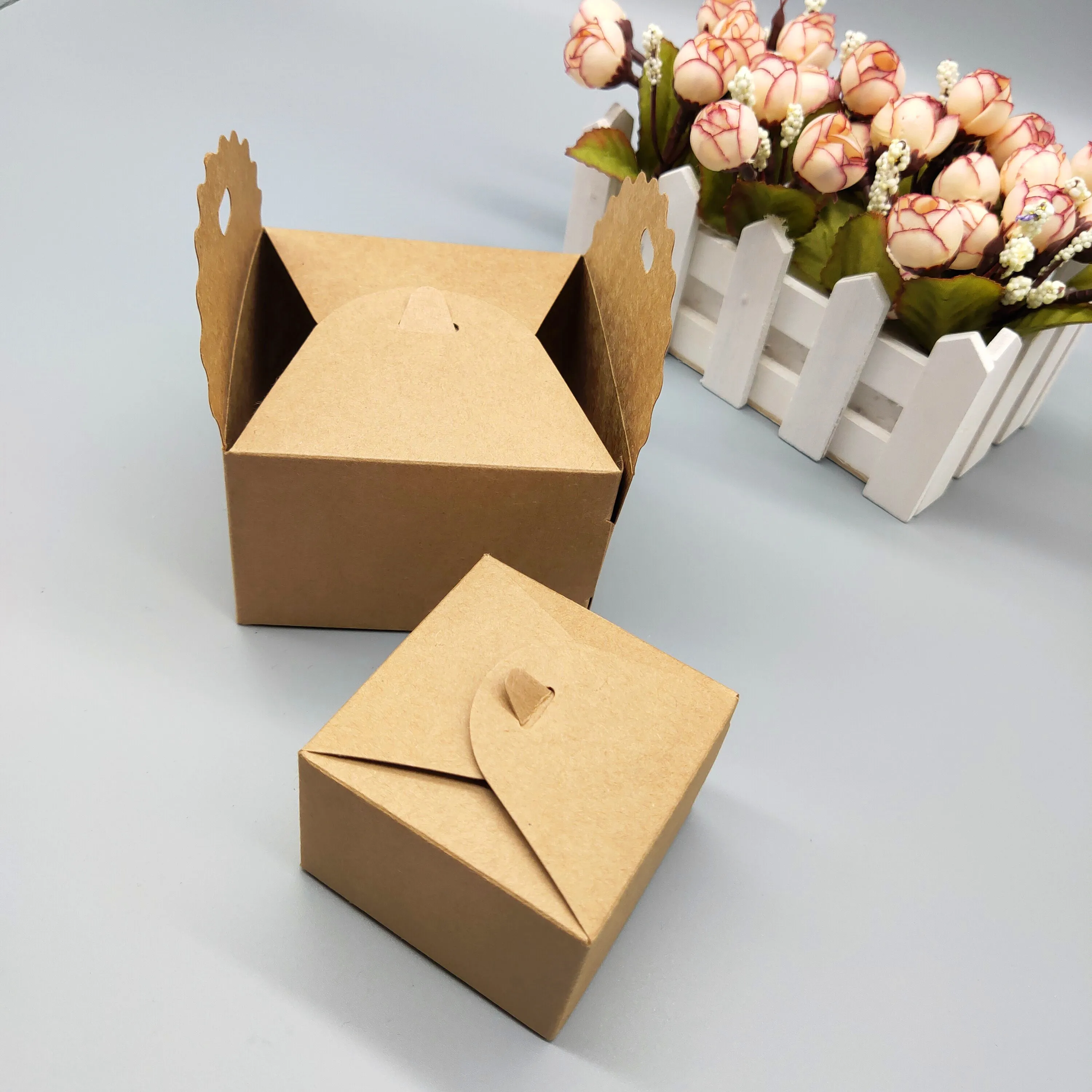 20Pcs Color Paper Gift Paper Box Candy Boxes Wedding Boxes Party Supplies Packaging Boxes 9x9x6cm&6.5x6.5x4.5cm