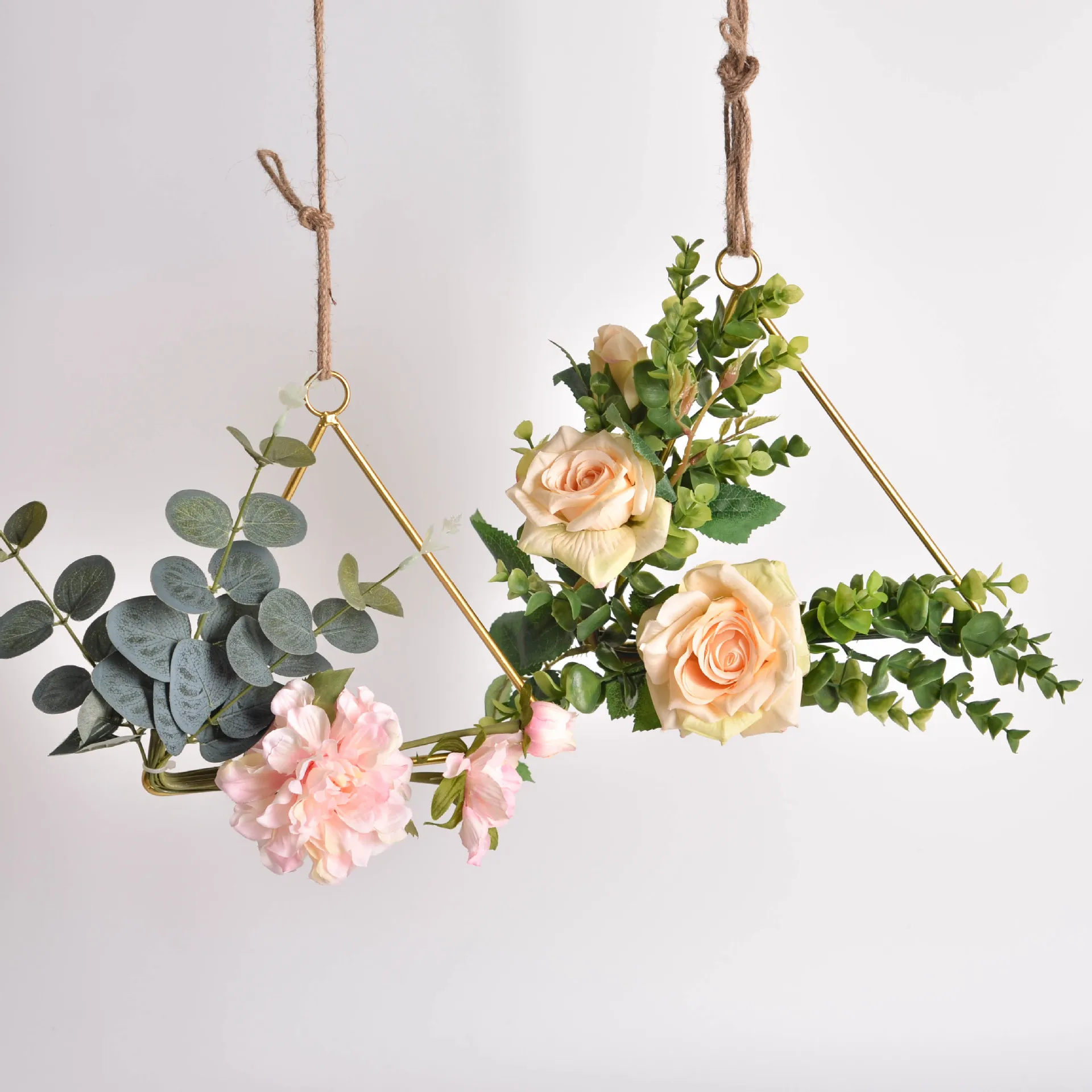 Nordic Wrought Iron Wall Hanging Decoration Garland Hemp Rope Hanging Artificial Flowers Wreath For Wedding Wall Hangings Decor