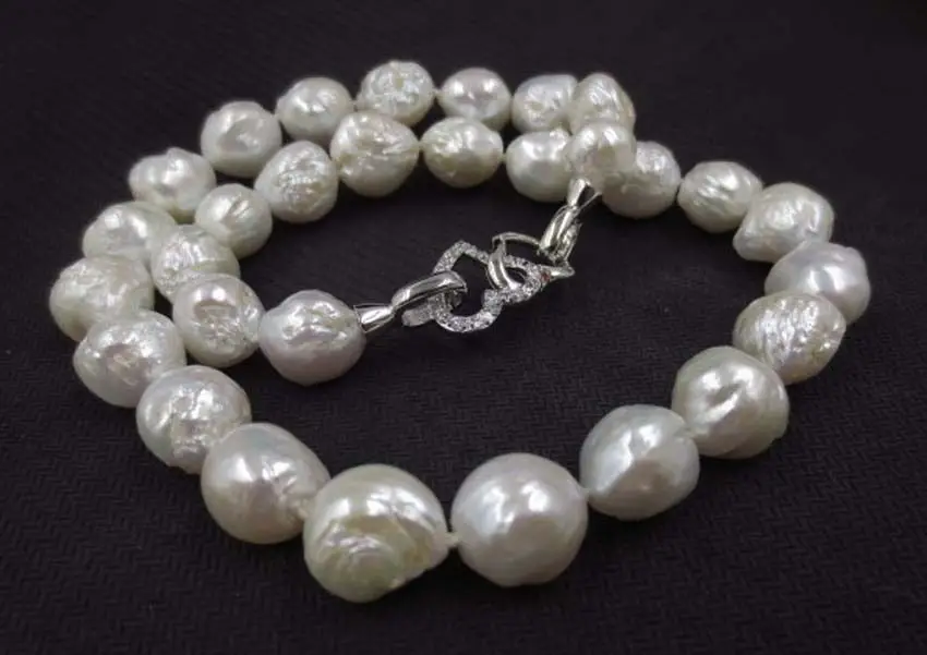 

baroque white 11-12.5mm FURROW Kasumi pearl necklace Double heart clasp