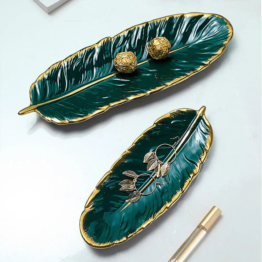 Nordic Luxuries Gilded Ceramic Dessert Plate Stylish Porcelain Creative Feather Shape Fruits Storage Plate Kitchen Accessories