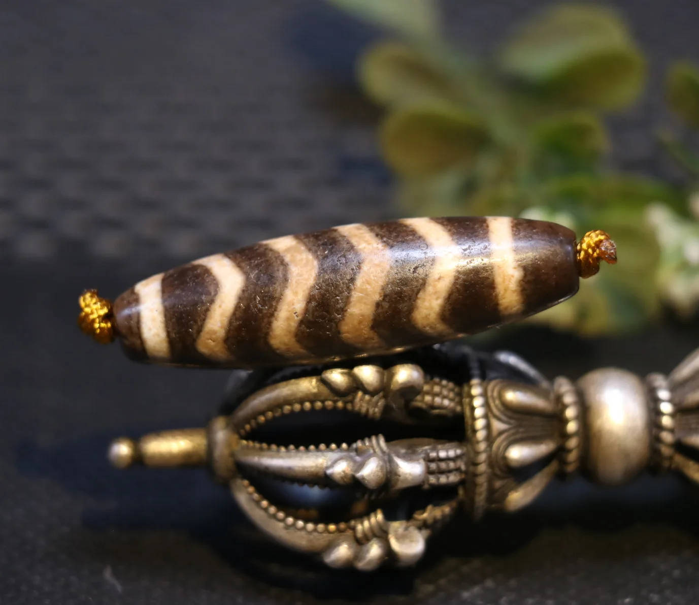 

Magic Power Tibetan Old Agate water wave dZi Bead Amulet Timestown